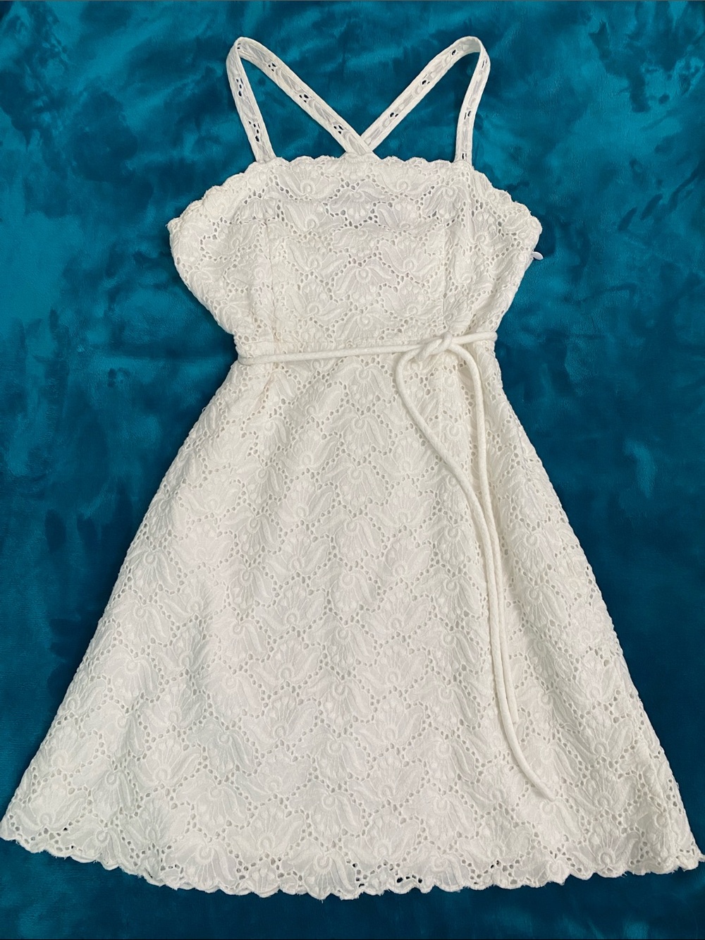 Juicy Couture White Eyelet Spaghetti Criss-Cross-Strap Dress. Size 0